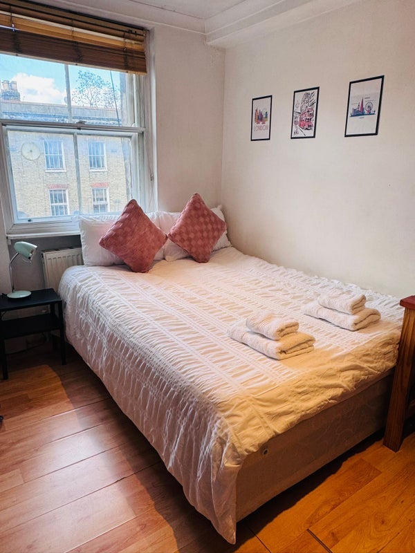Room Kennington Lane in Greater London
