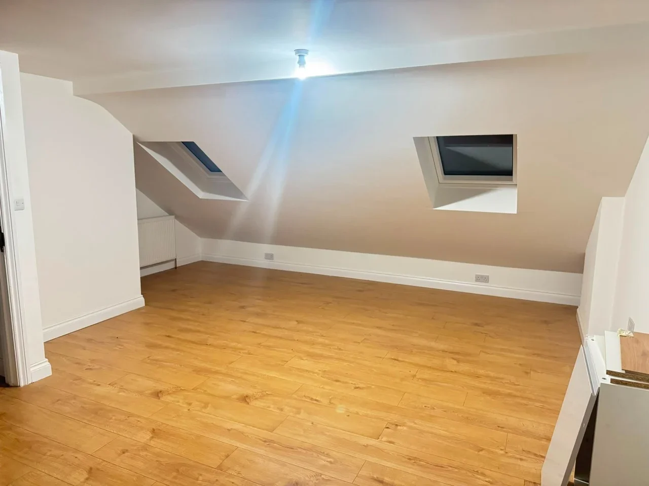 Flat Ilford Lane in Greater London