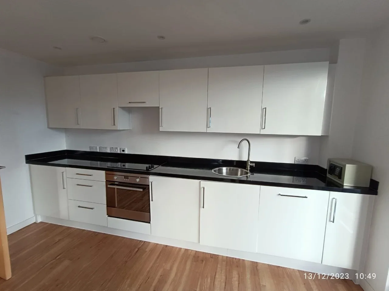Flat Elmira Way in Salford