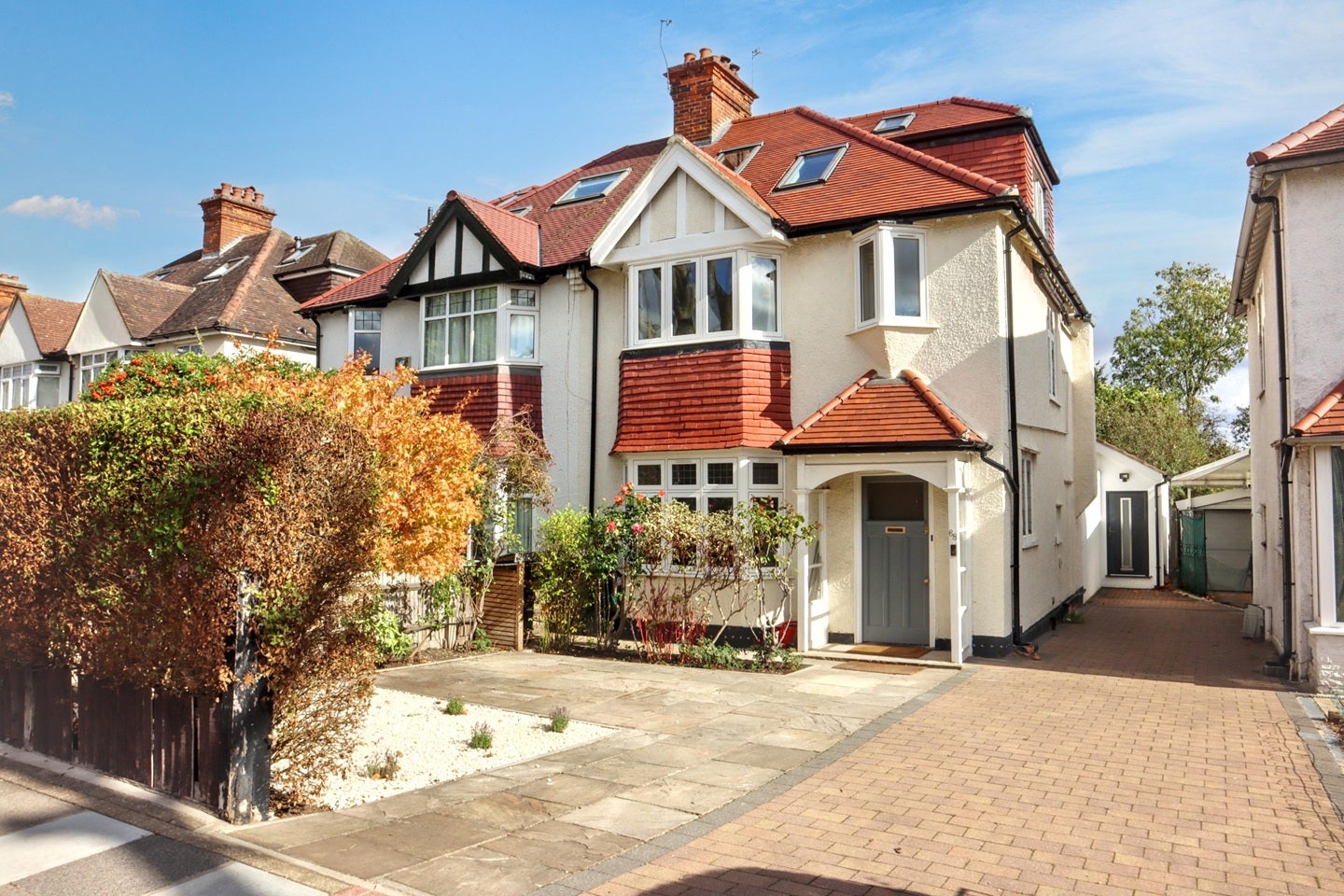 House Sutherland Grove in Greater London