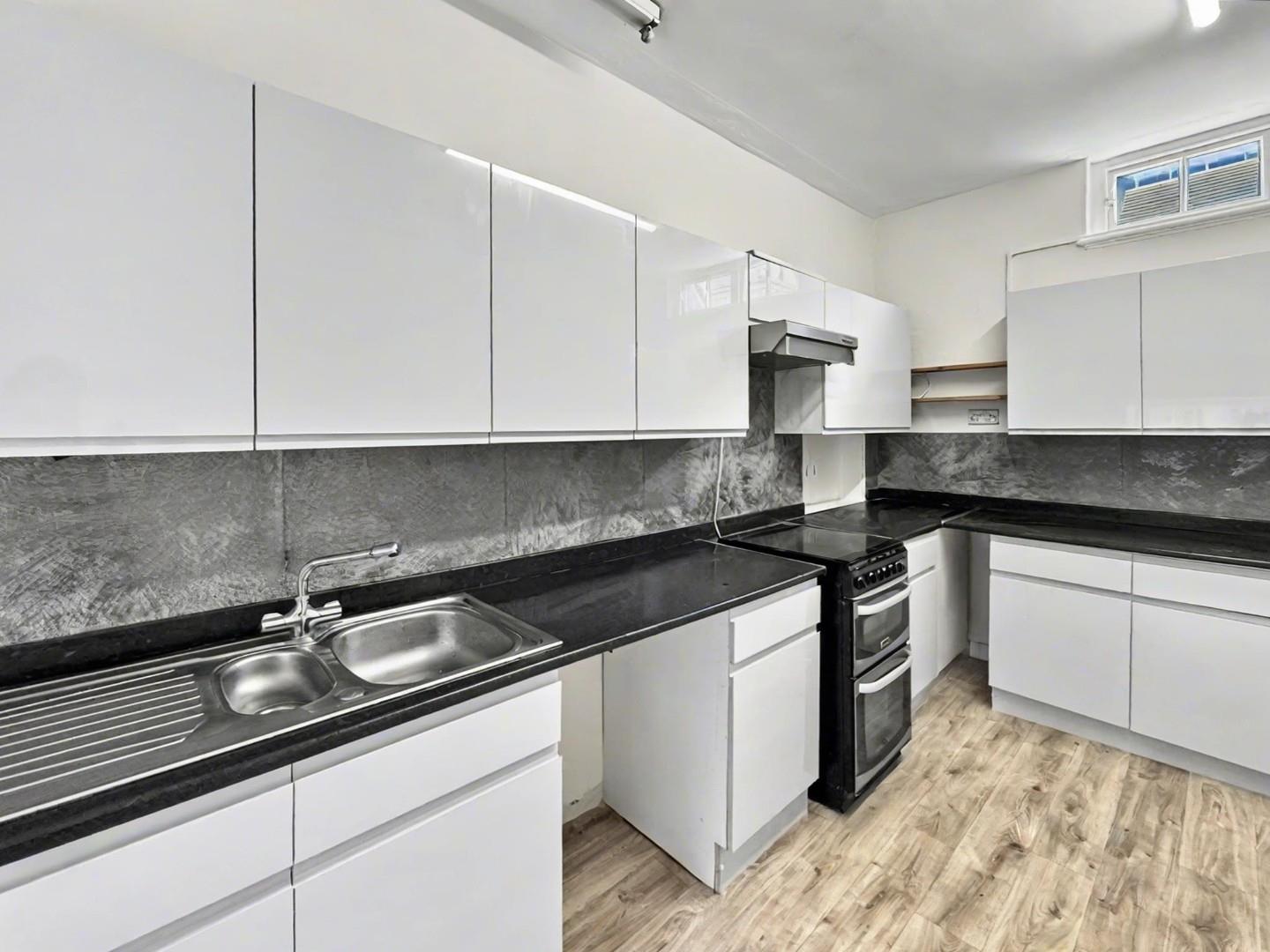 Flat The Close in Lichfield