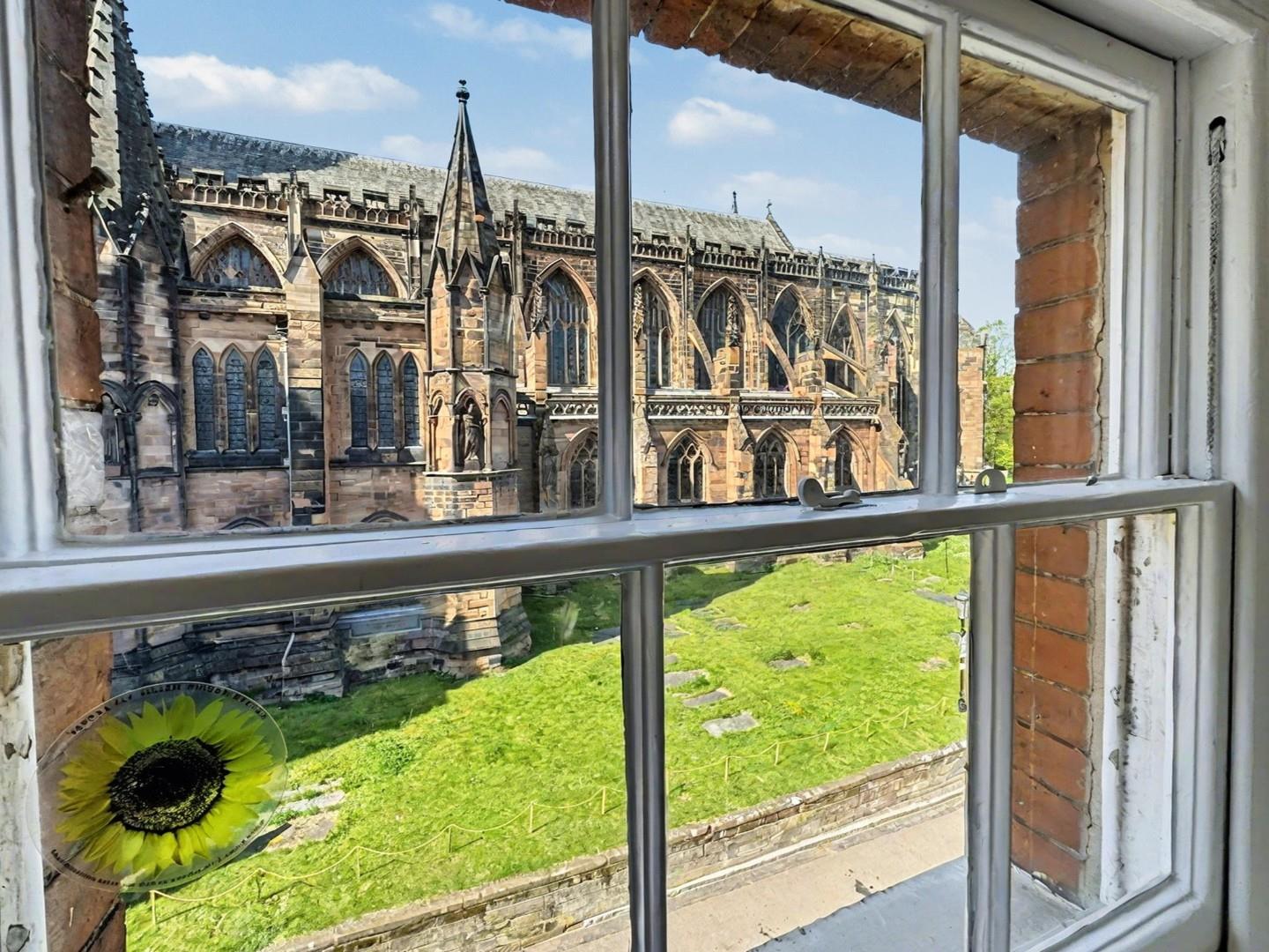 Flat The Close in Lichfield