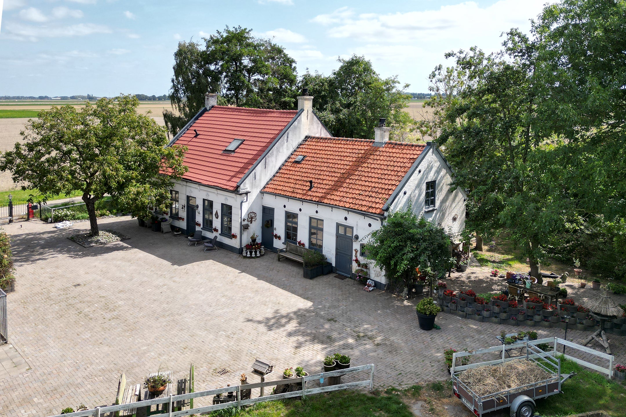 Huis Eerste Kruisweg 7 in Standdaarbuiten