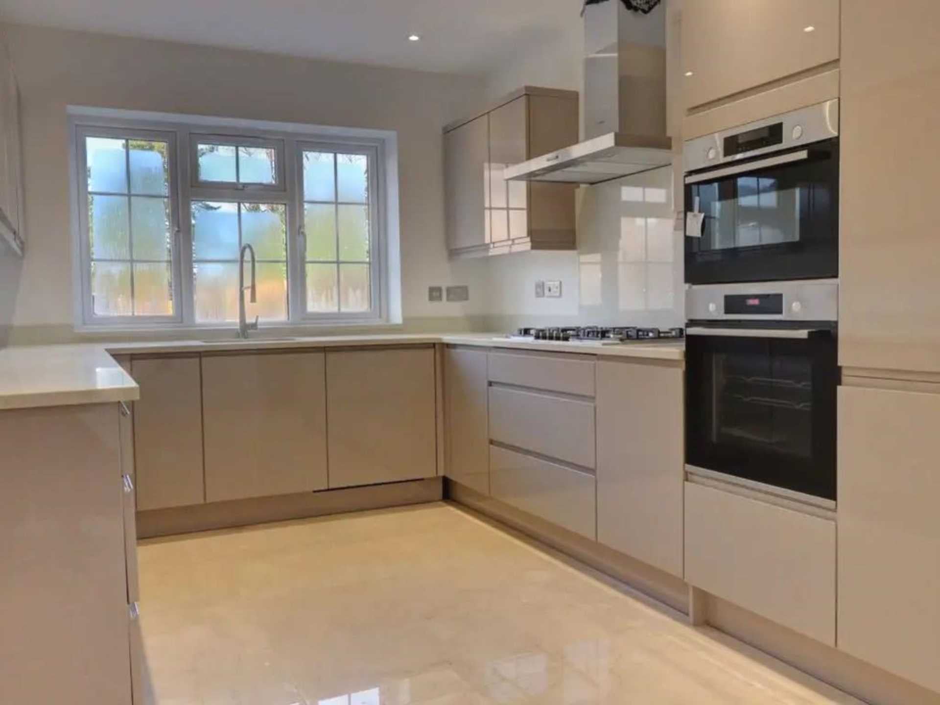 House Dove Close in Earley