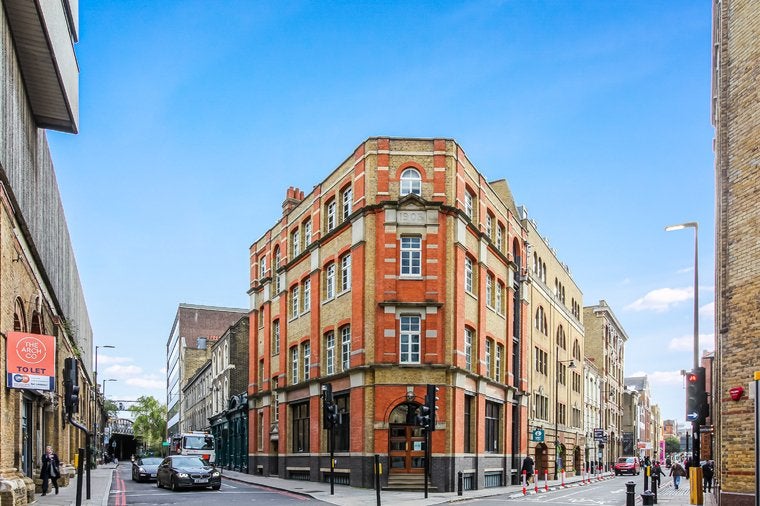 Flat Whites Grounds in Greater London