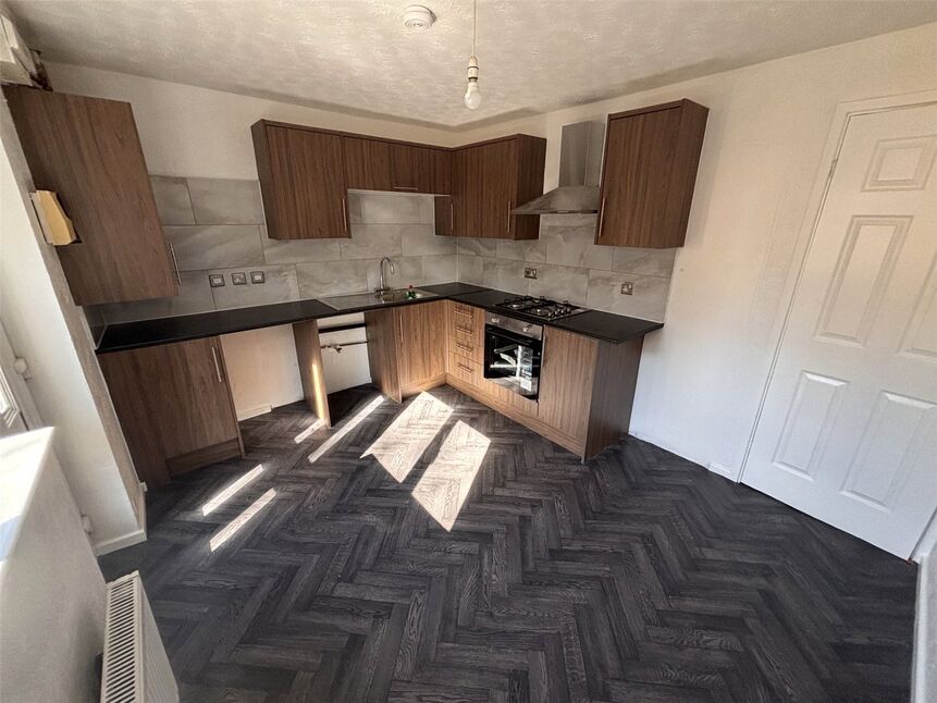 House Raynville Walk in Leeds