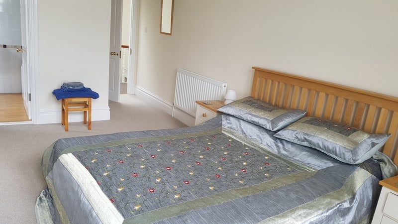 Room Cecil Road in Weston-super-Mare