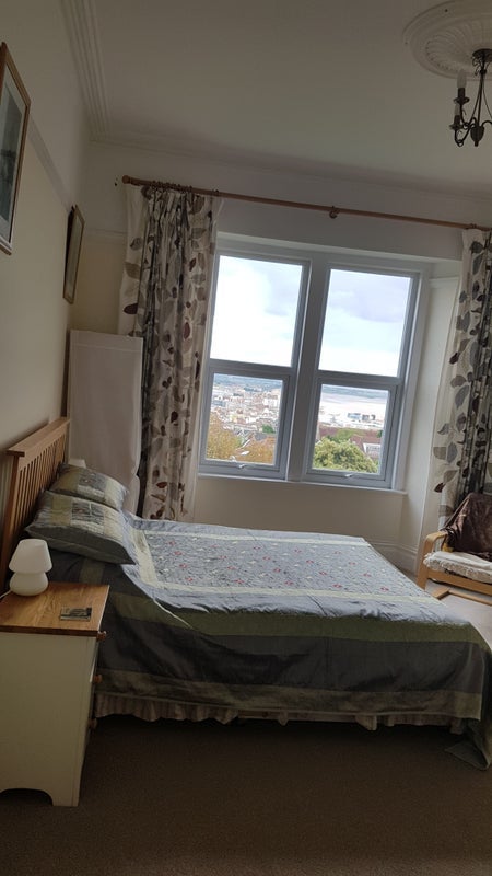 Room Cecil Road in Weston-super-Mare