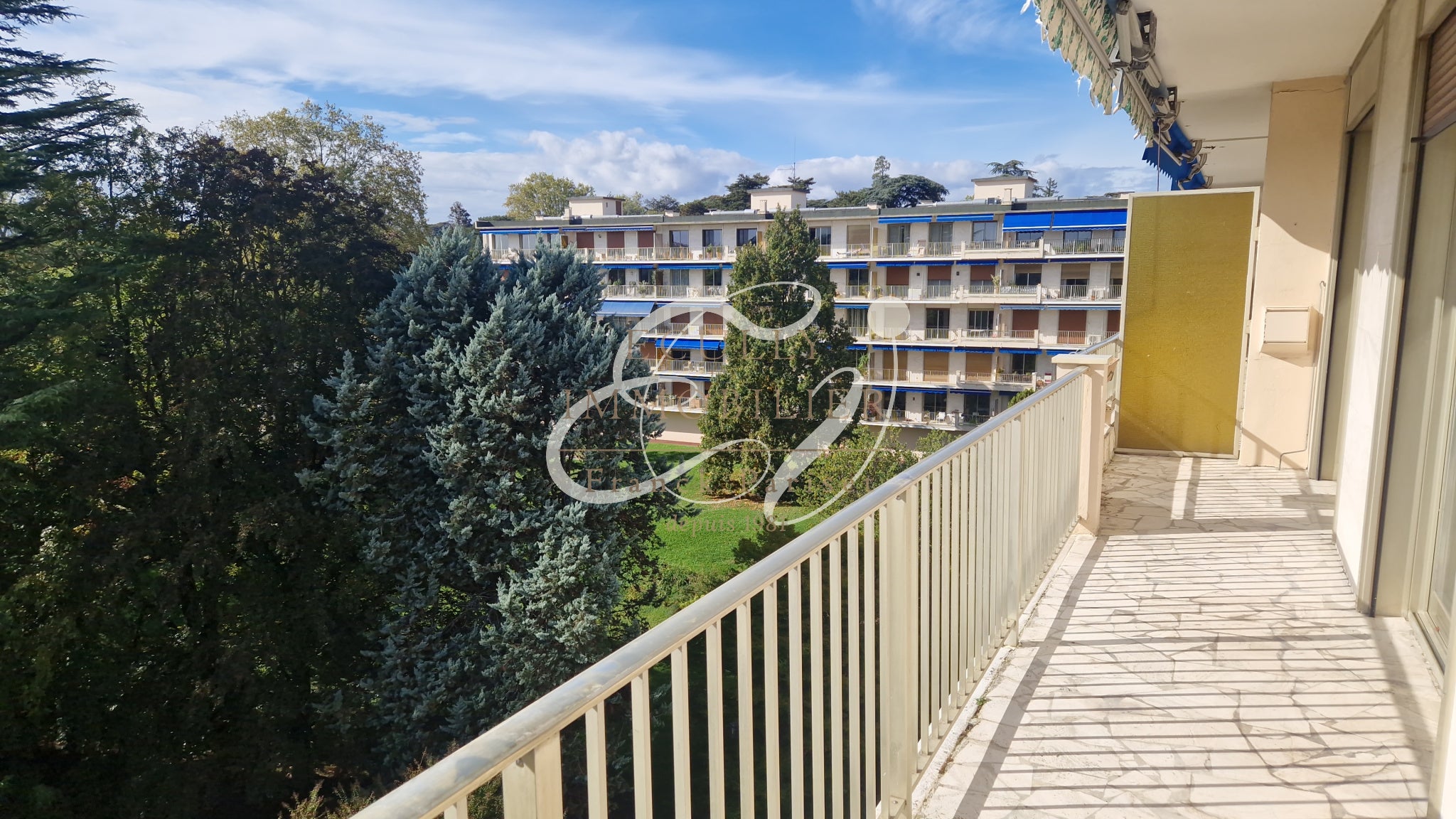 Appartement Chemin du Randin à Écully
