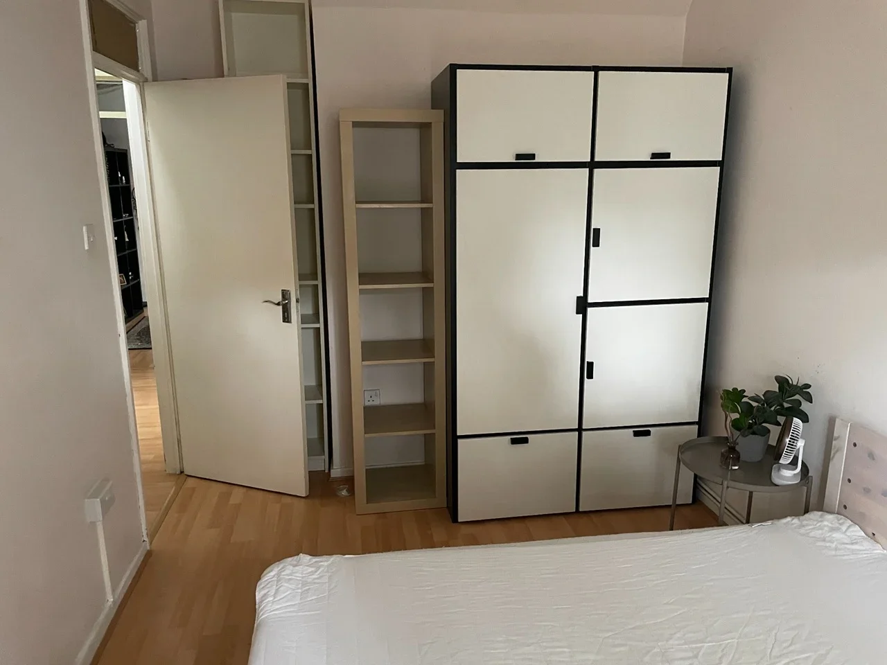 Room Mostyn Road in Greater London