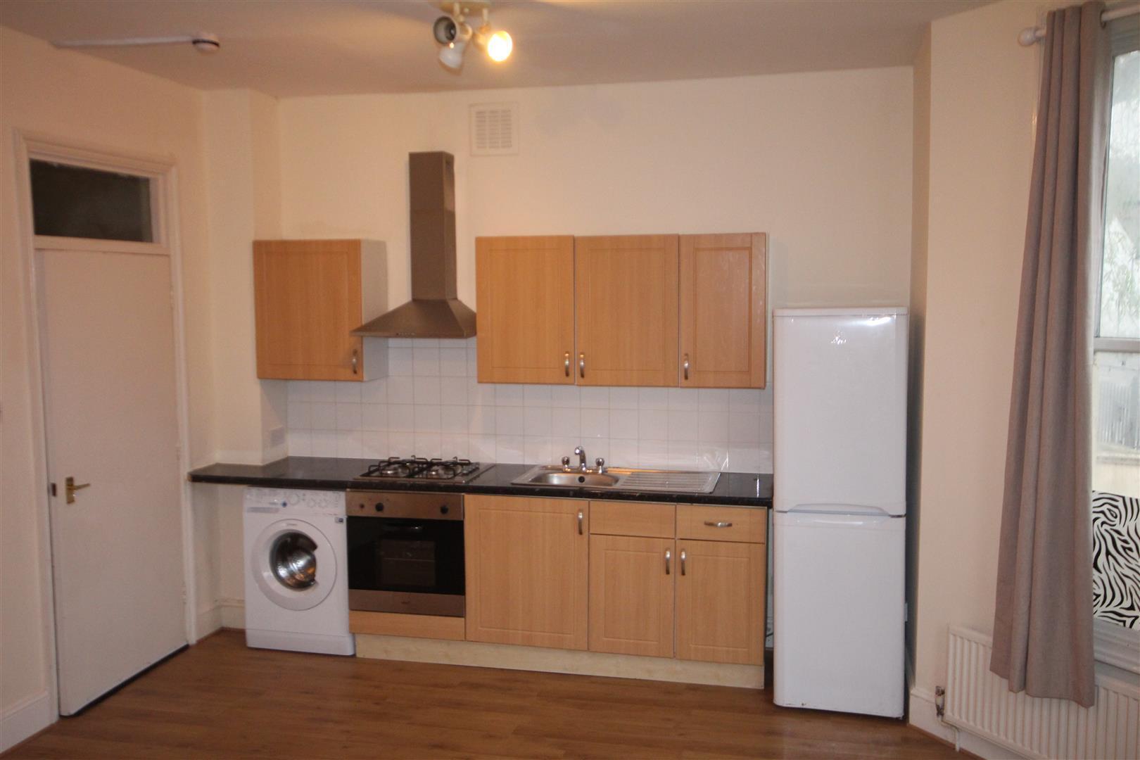 Flat Martello Terrace in Greater London