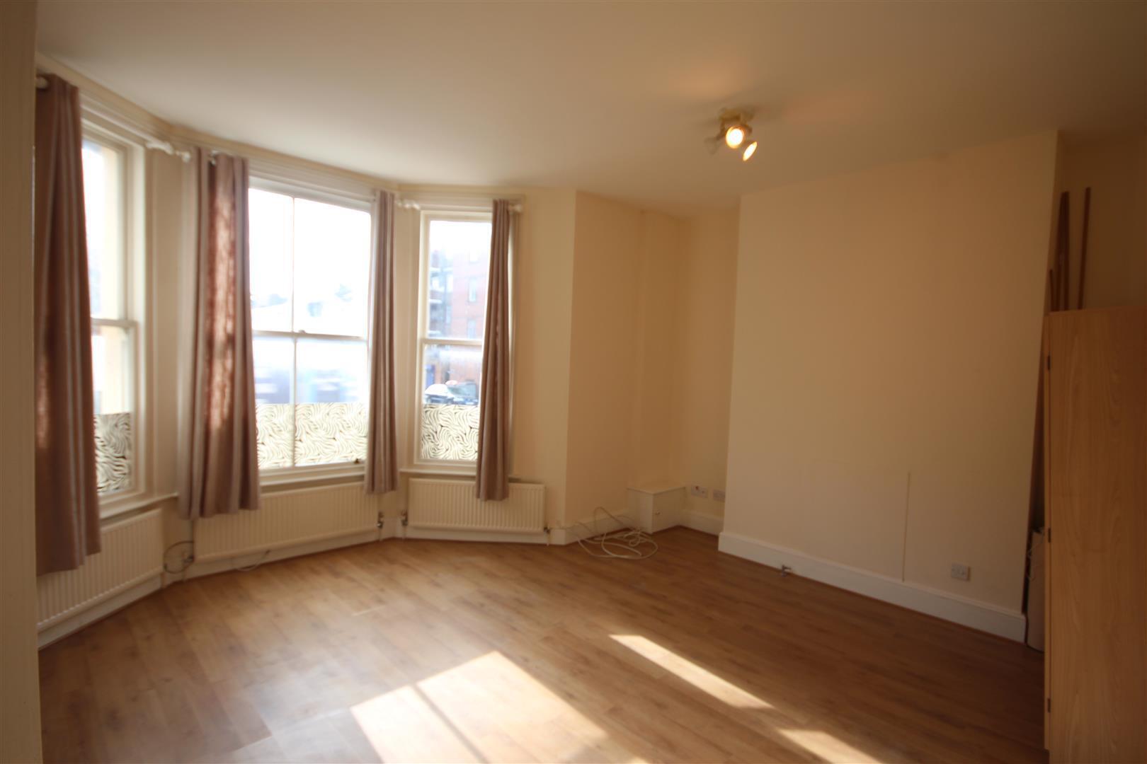 Flat Martello Terrace in Greater London