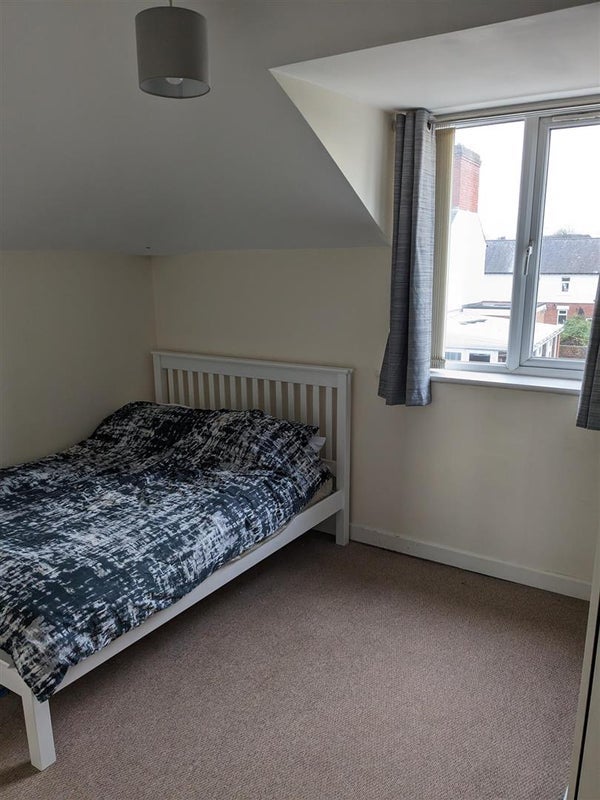 Flat Milton Street in Ashfield