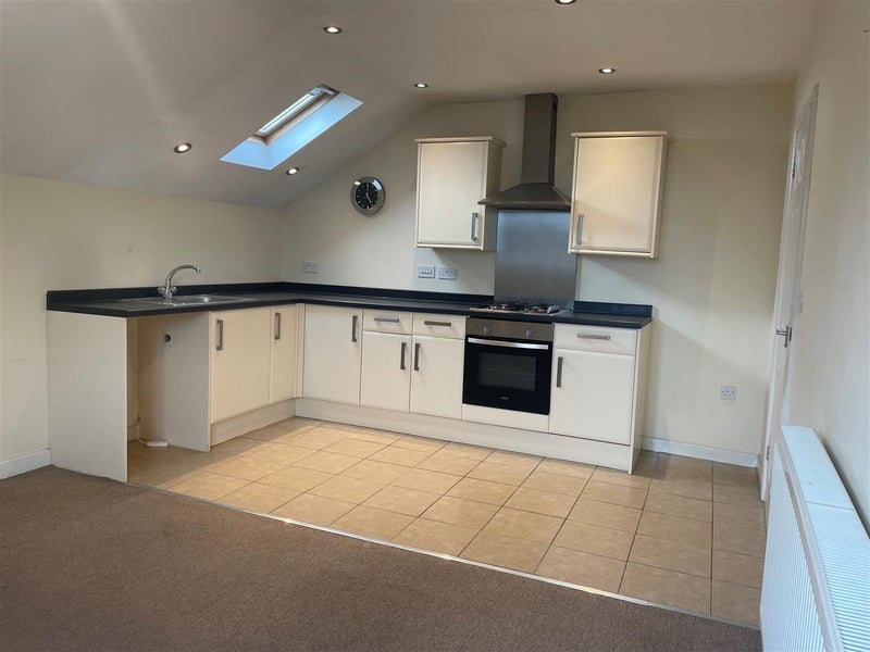 Flat Milton Street in Ashfield