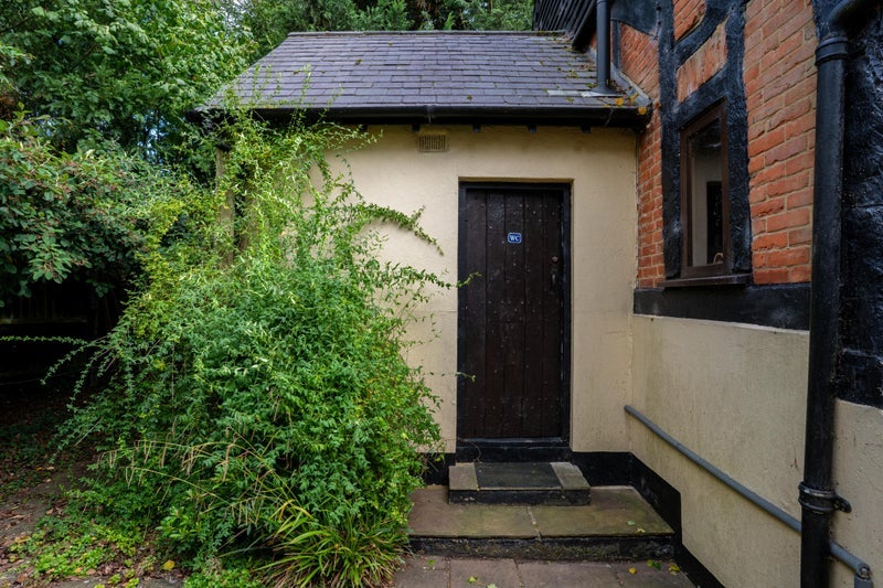 Flat Miles Close in Harlow