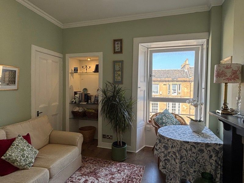 Room Brougham Street in City of Edinburgh
