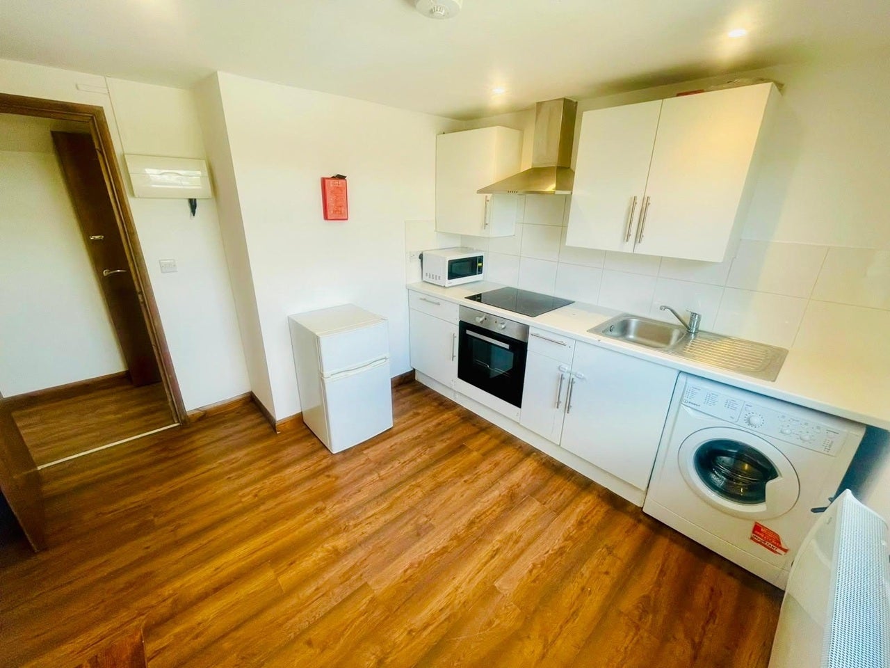 Flat Uxbridge Road in Greater London
