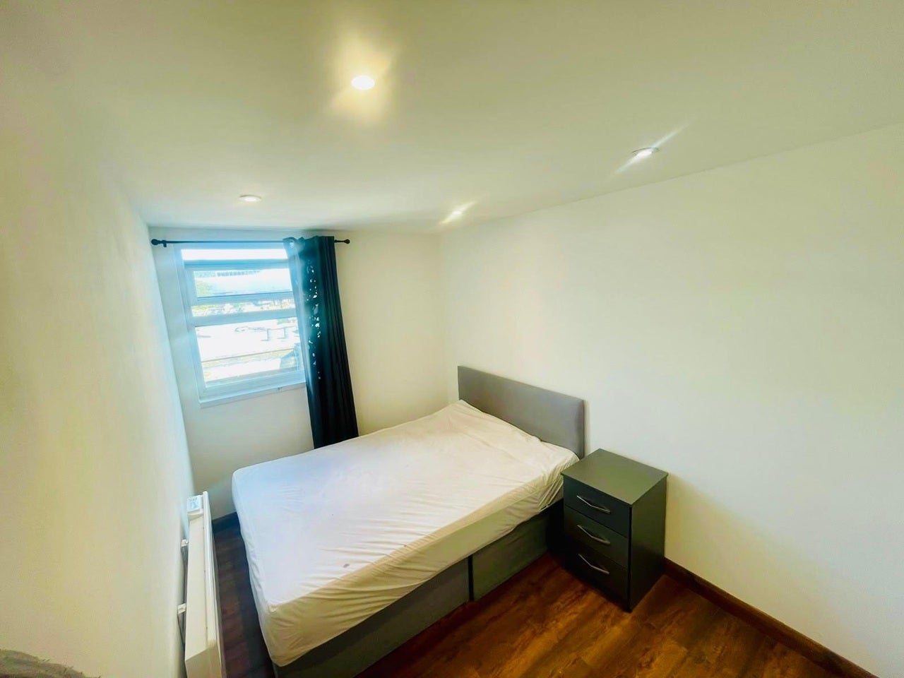 Flat Uxbridge Road in Greater London