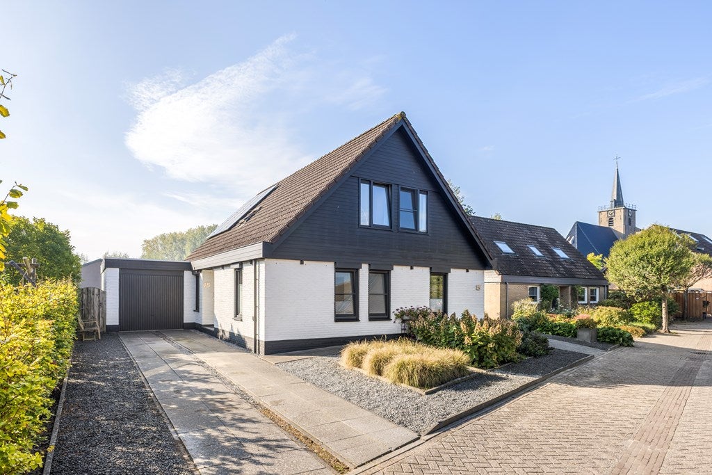 Huis Merelerf 15 in Numansdorp