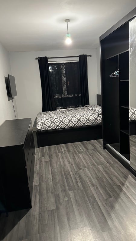 Room Juxon Street in Greater London