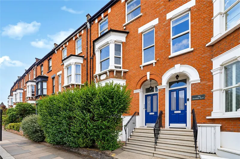 Flat West End Lane in Greater London