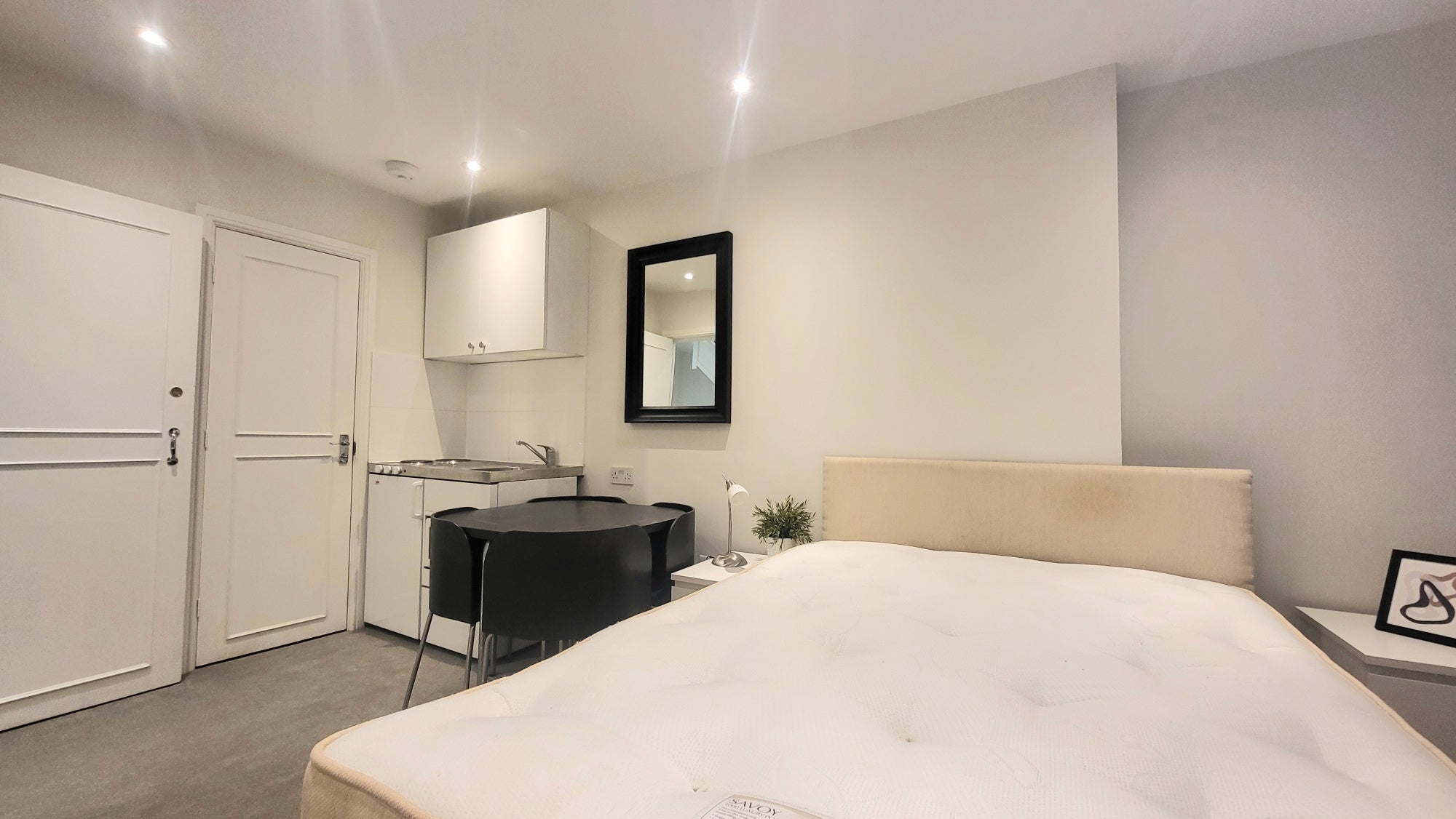 Flat Cranbourn Alley in City of Westminster