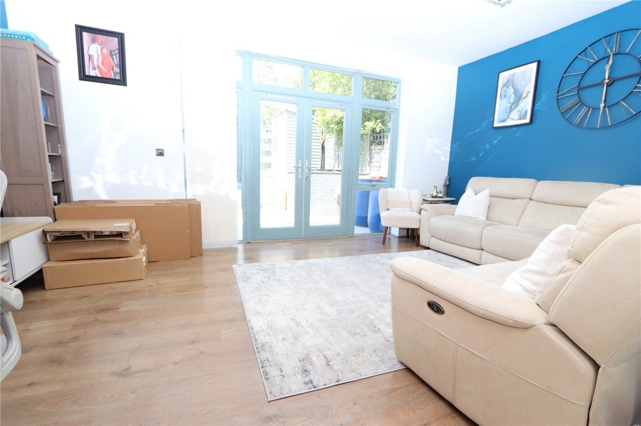 House Felstar Walk in Milton Keynes