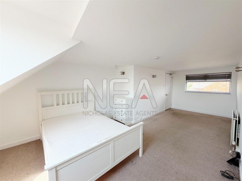 Room Gosbrook Road in Reading