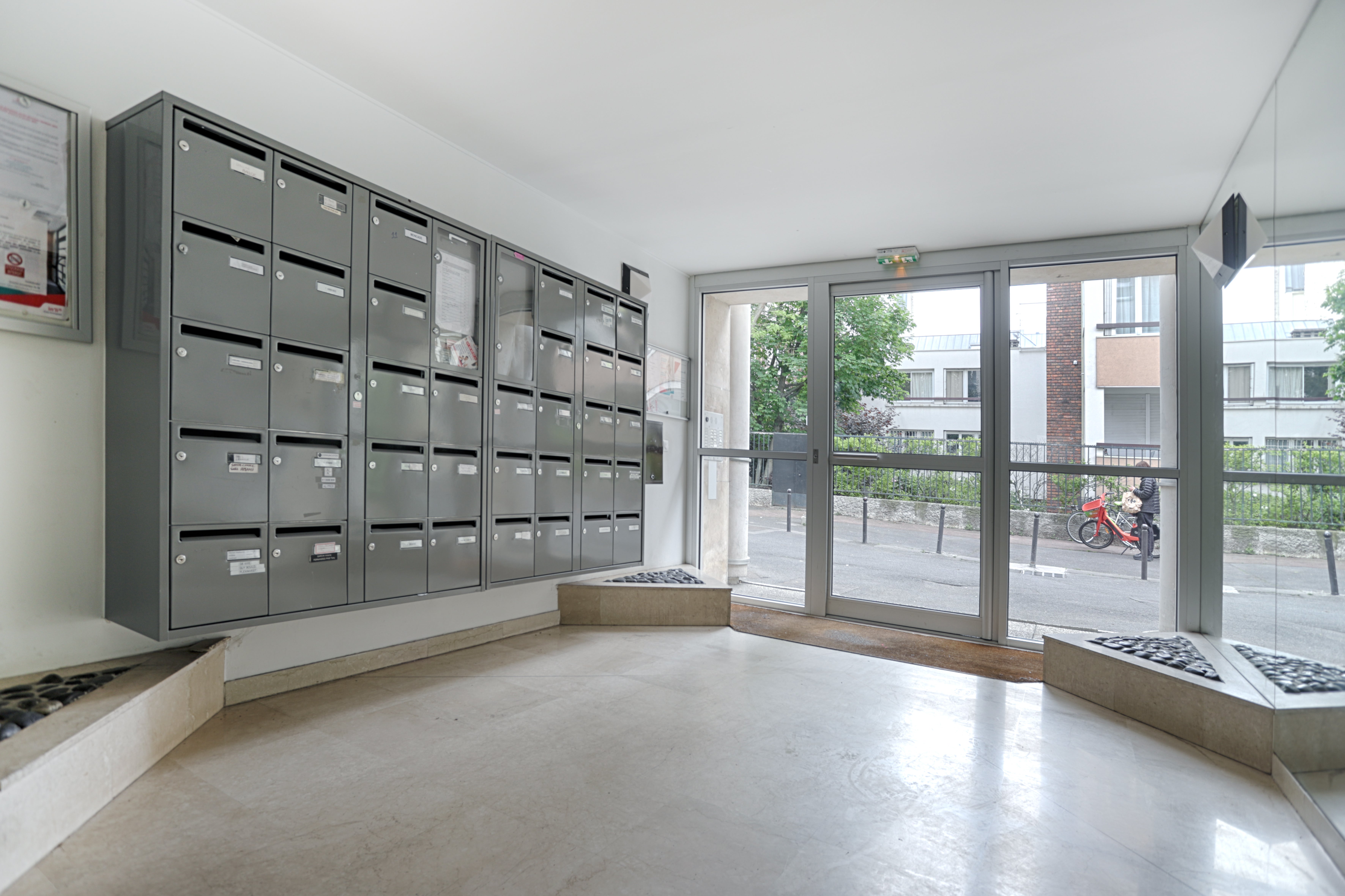 Flat Impasse Chausson in Paris