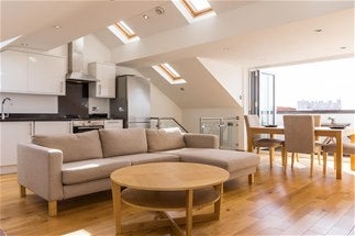 House Mazenod Avenue in Greater London