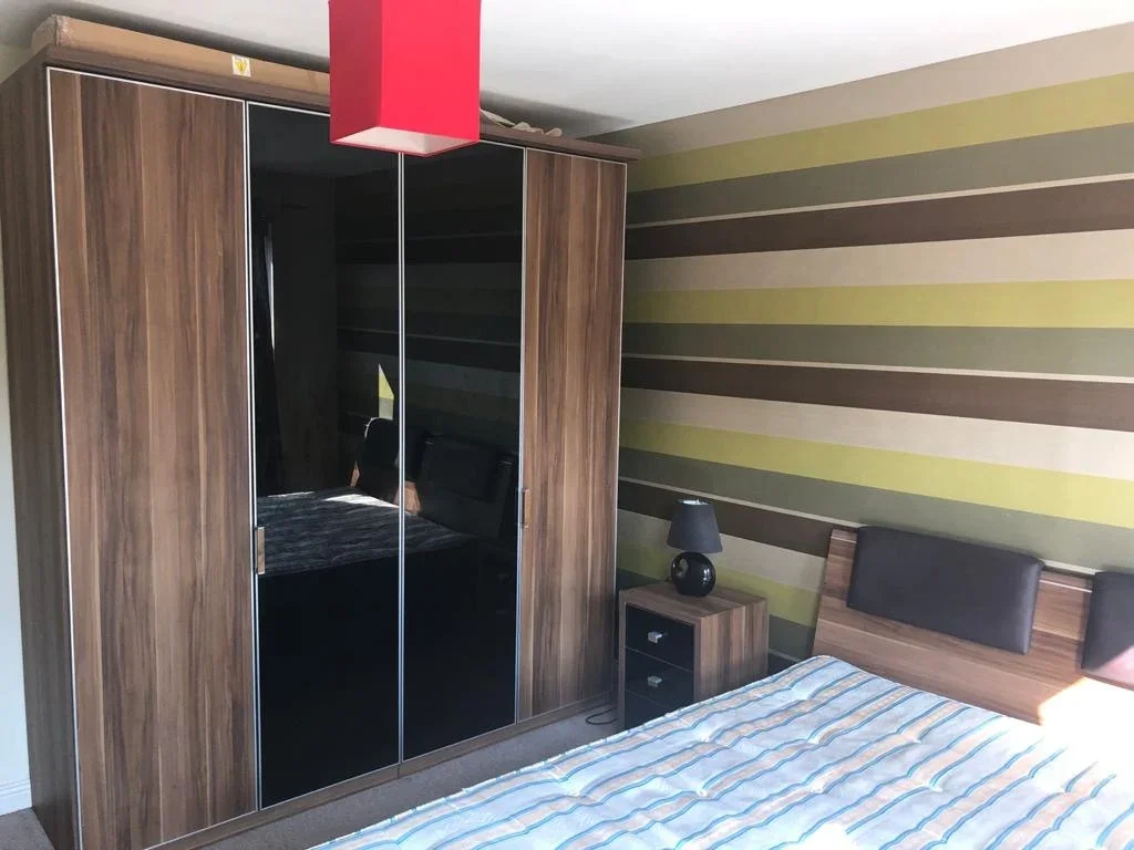 Flat Byegrove Road in Greater London