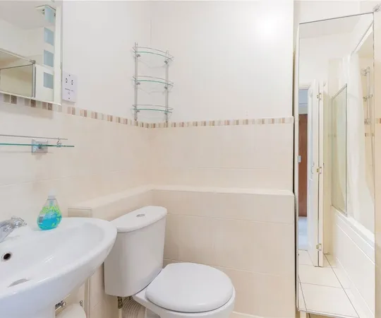 Flat Denbigh Street in City of Westminster
