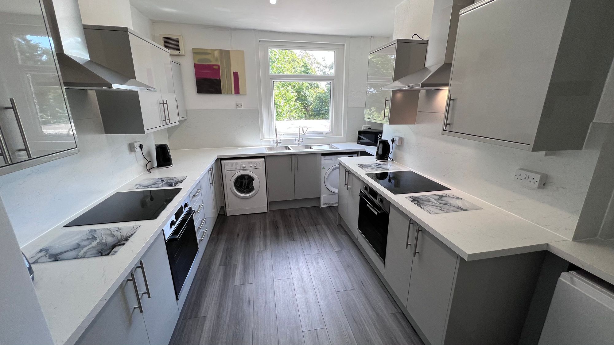 Flat Bryn Road in Swansea