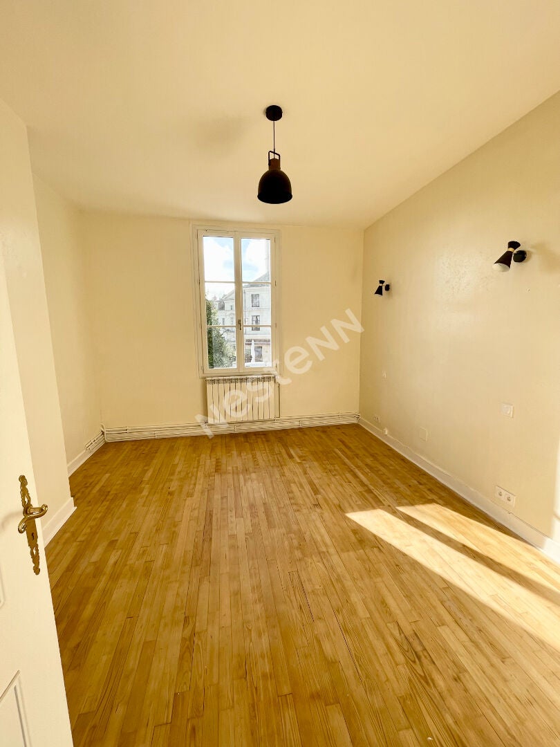 Appartement Rue Alfred de Vigny à Ciran