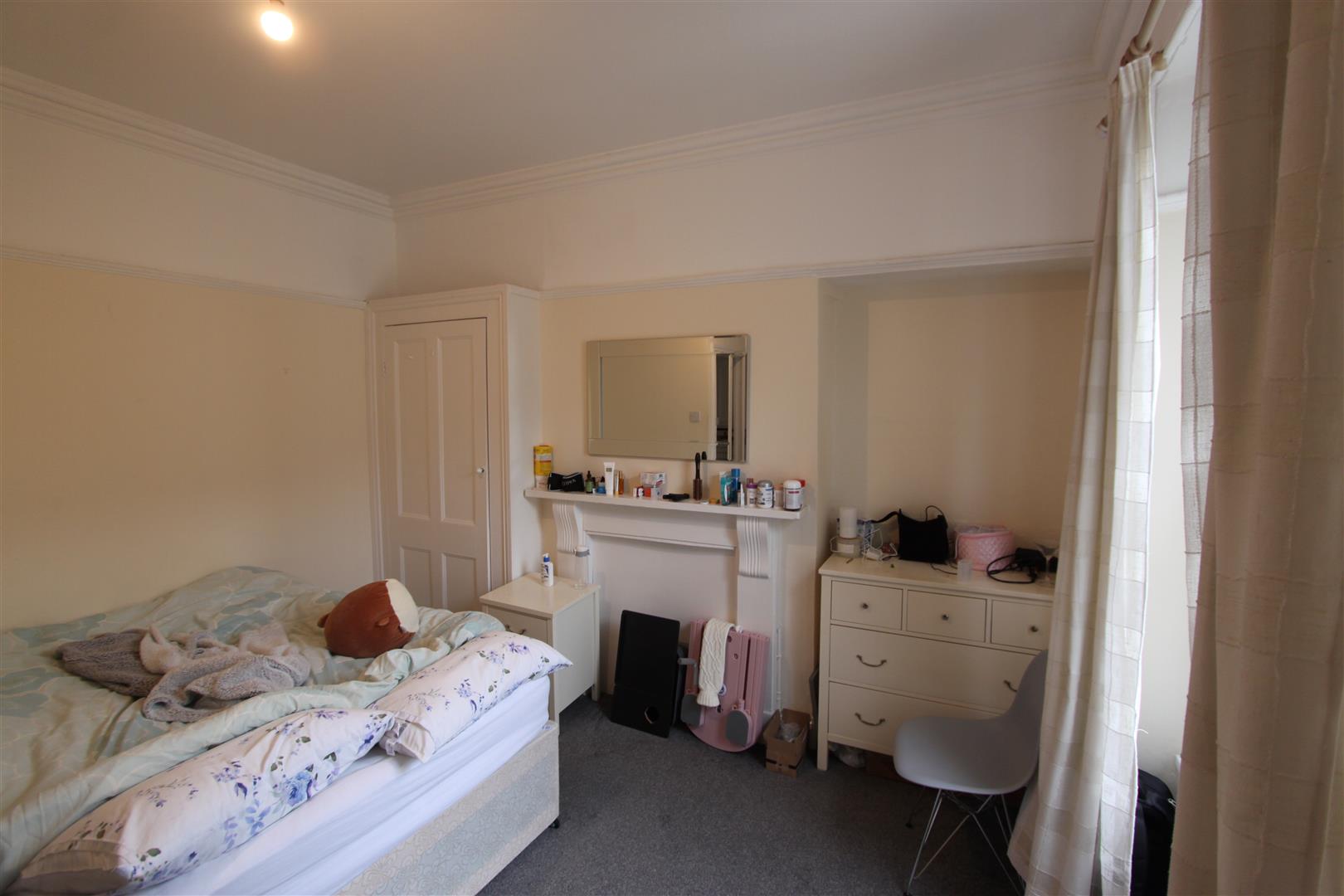 Room Hill Park Crescent in Plymouth