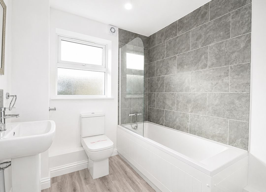 Flat Cricklade Road in Cirencester