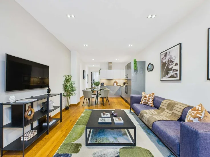 Flat Bayham Street in Greater London