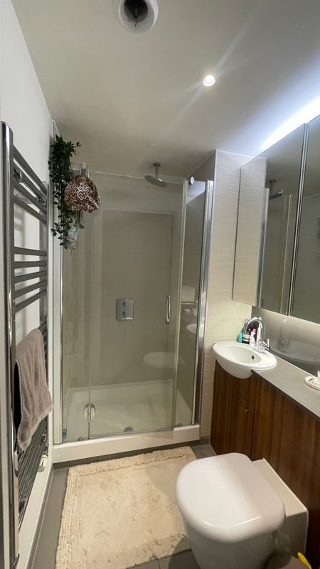 Room West Park Walk in Greater London