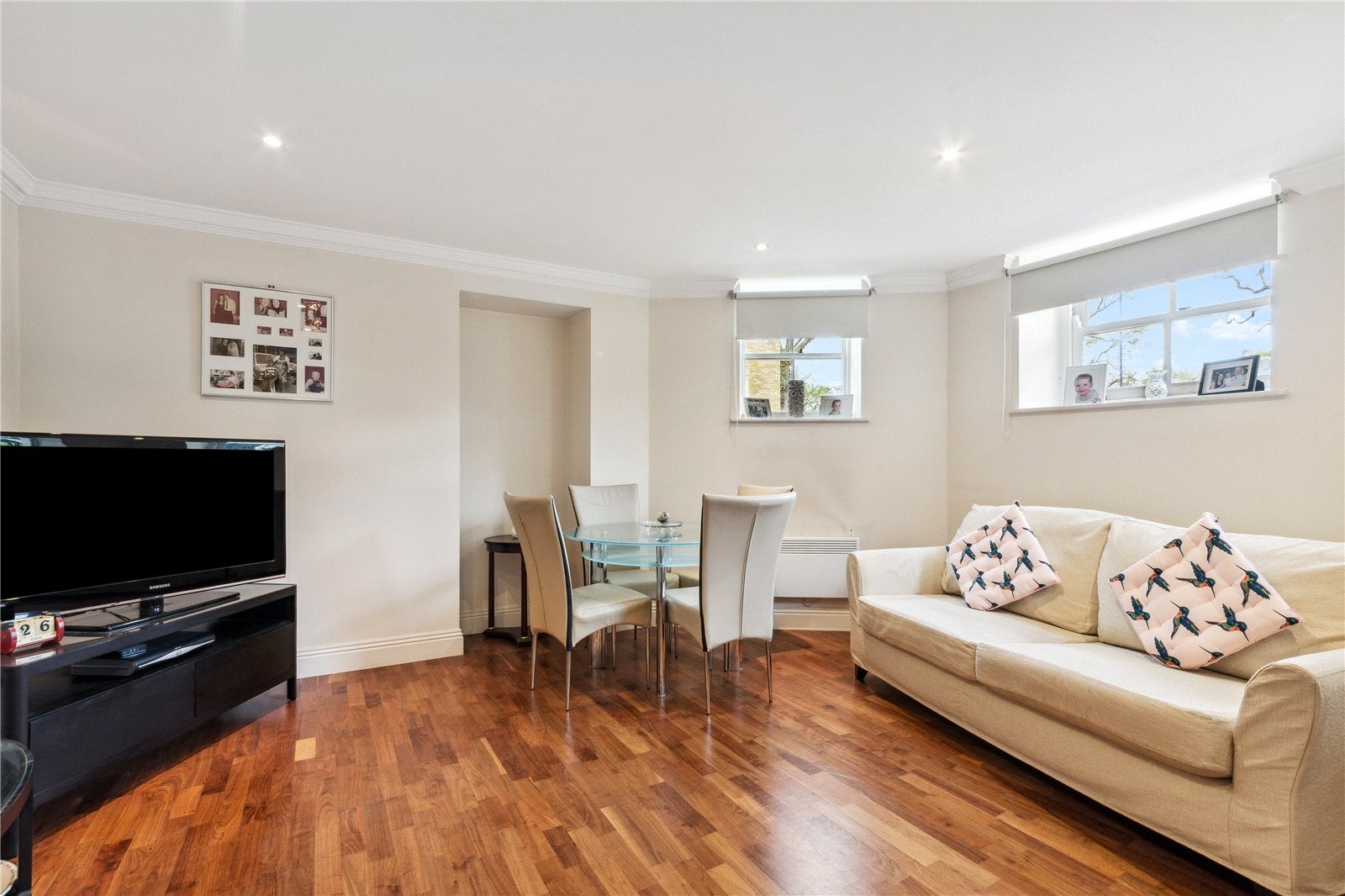 Flat Clapham Common North Side in Greater London