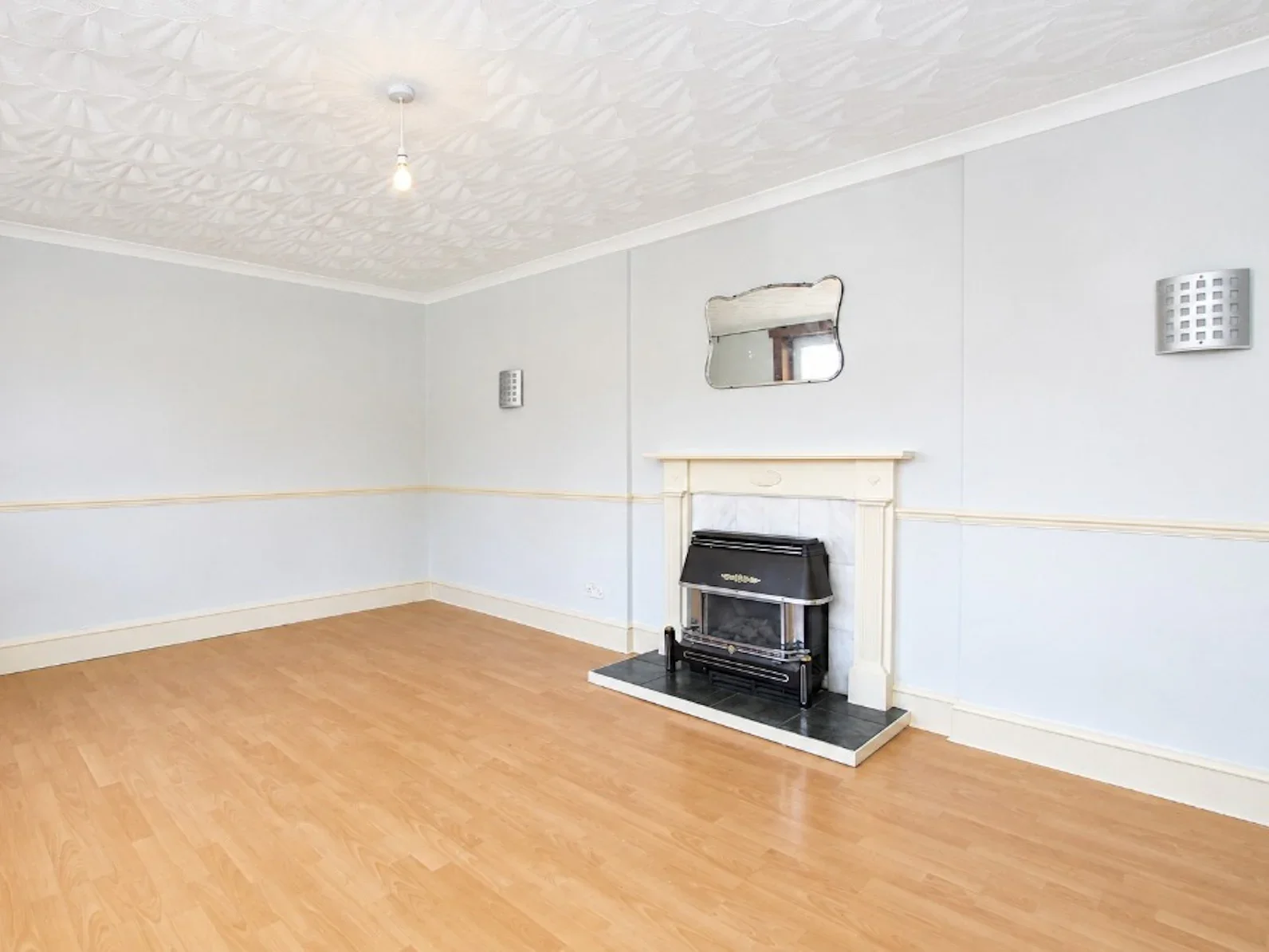 Flat Pinkie Hill Crescent in Inveresk