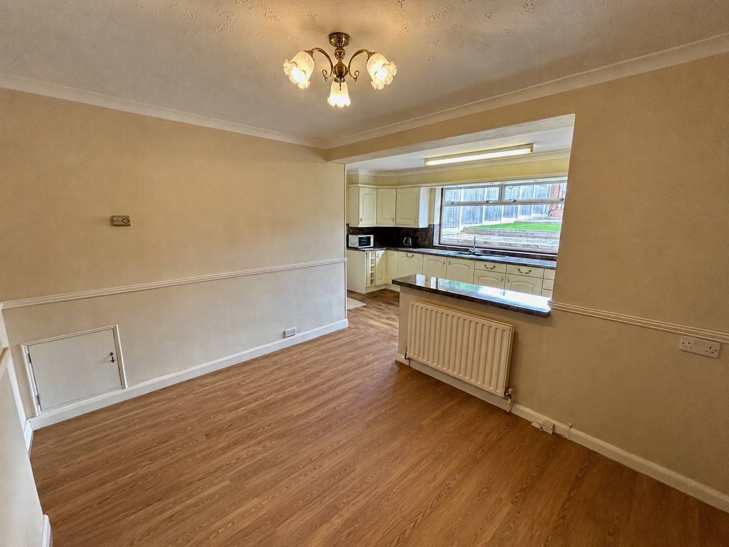 House Brearley Avenue in Chesterfield