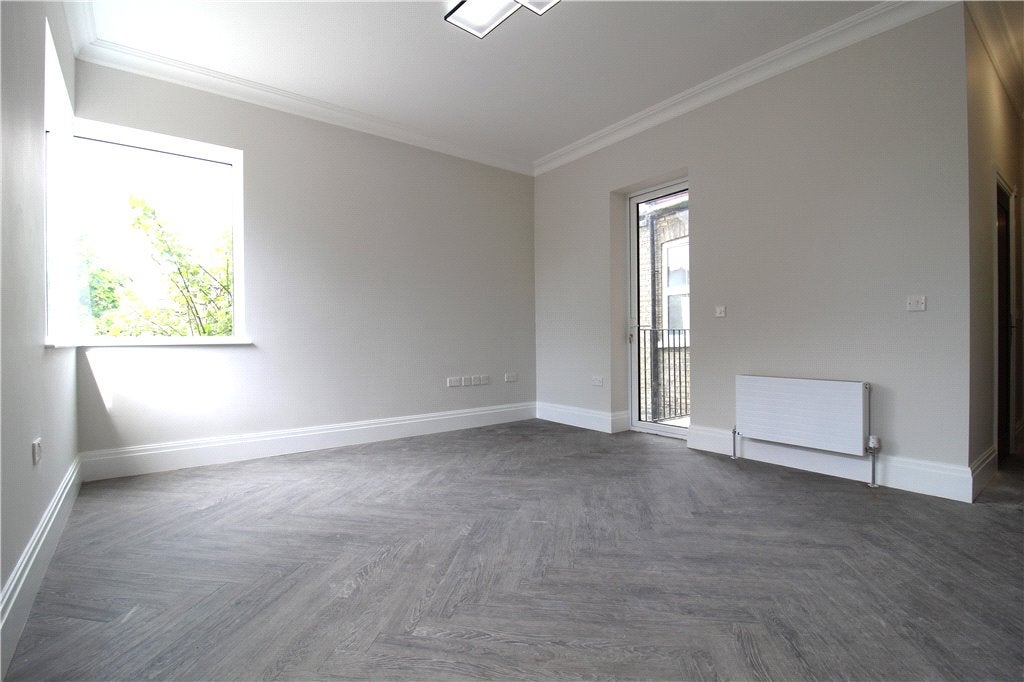 Flat The Mall in Greater London