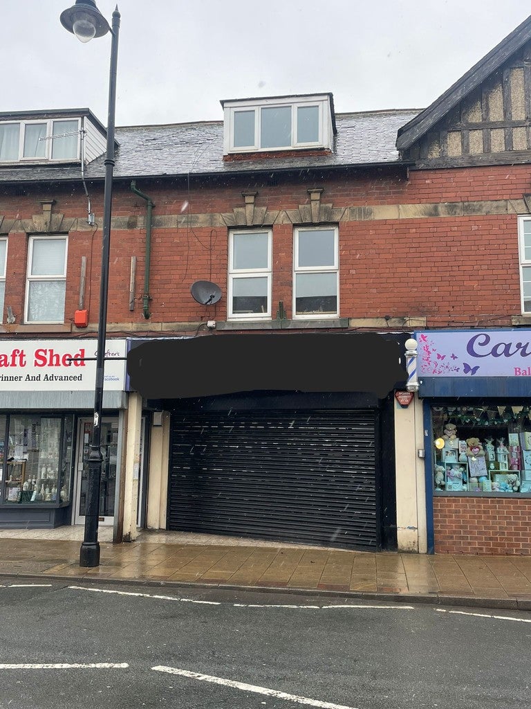 Flat Barnsley Road in Wakefield
