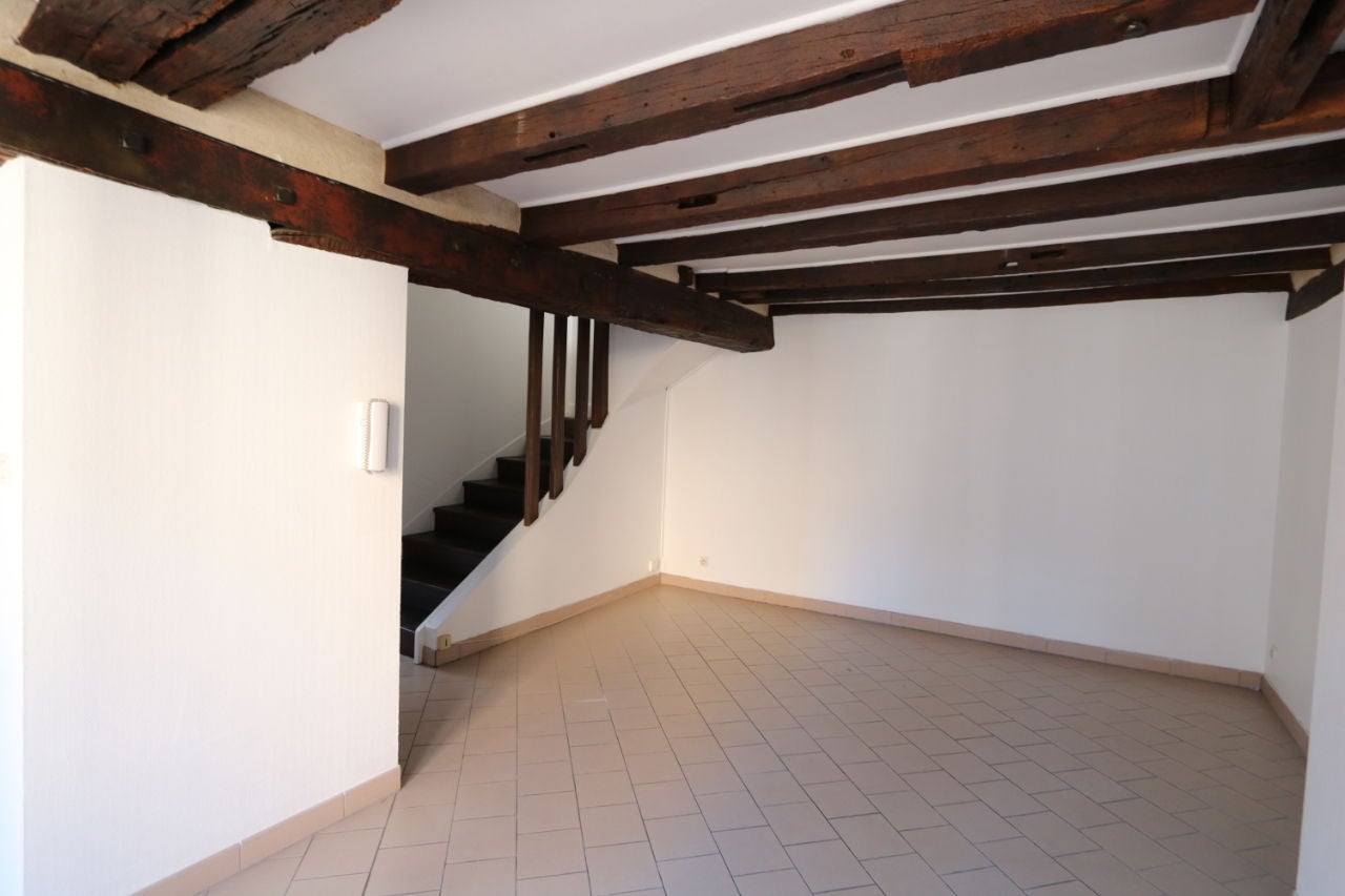 Flat Rue de la Croix de Bois in Orléans