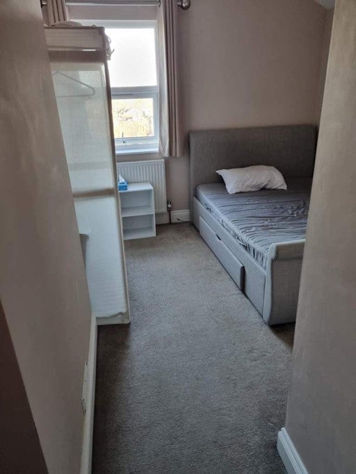 Room Nithdale Road in Greater London