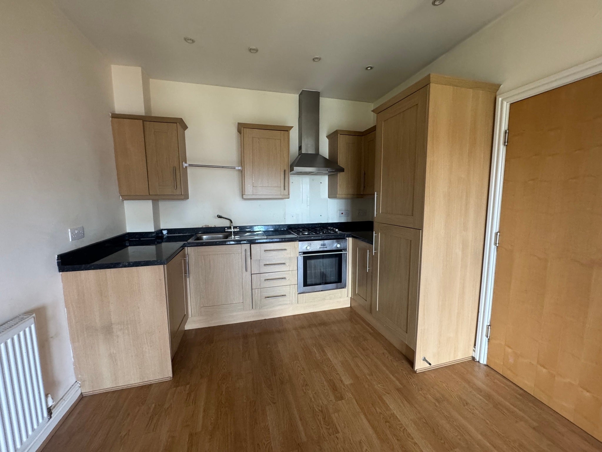 Flat Mayfield Street in Atherton