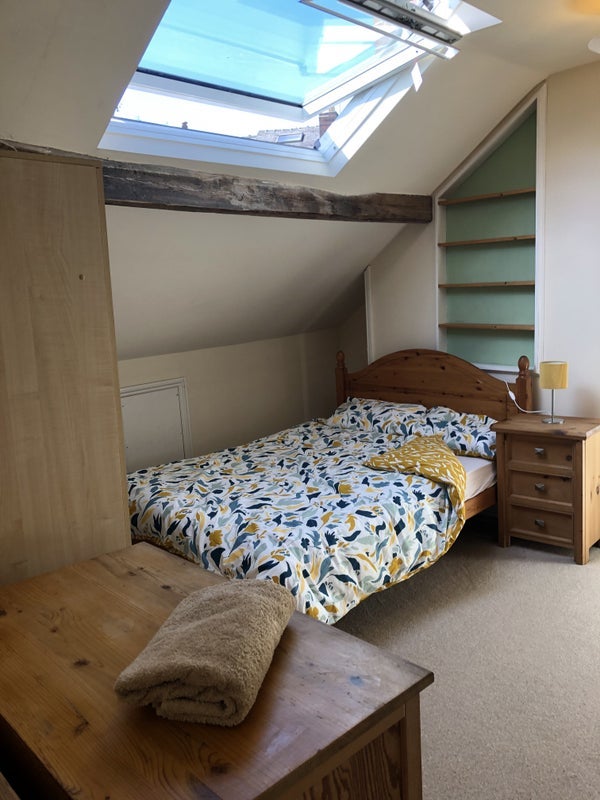 Room Armthorpe Road in Sheffield