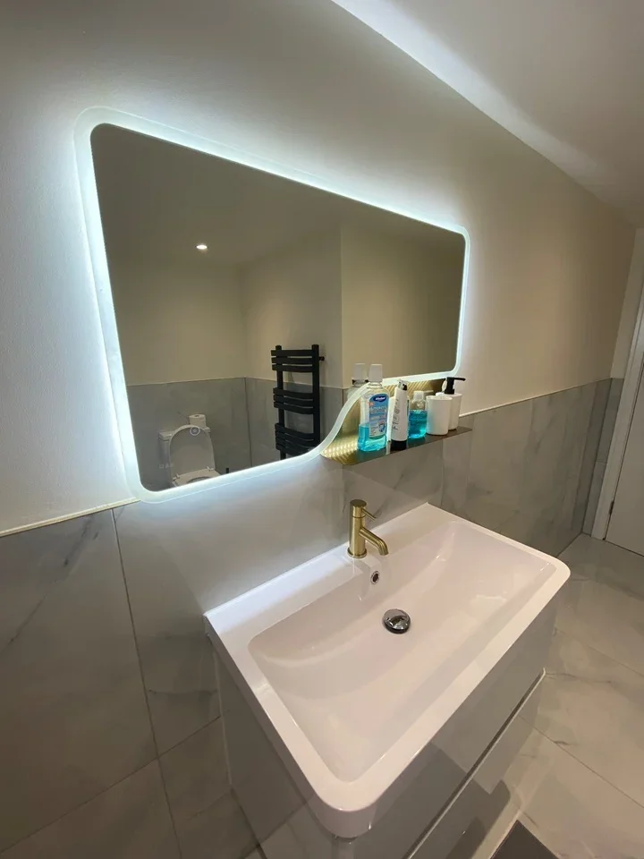 Room Colson Road in Greater London