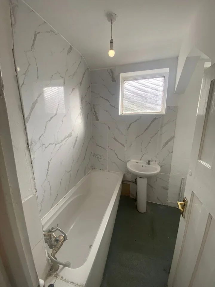 Room Paget Road in Greater London