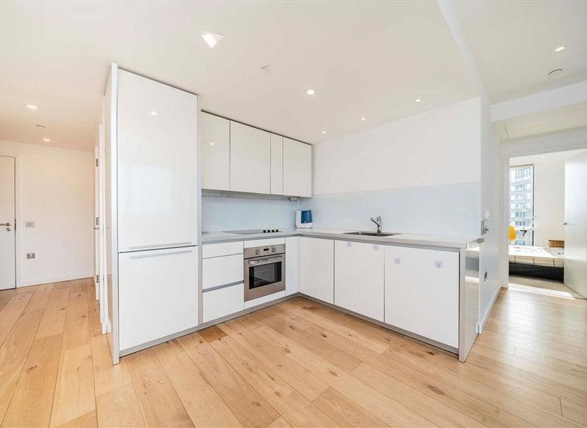 Flat Walworth Road in London